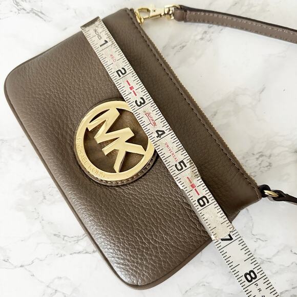 Michael Kors Fulton Dark Dune Top Zip Leather Wristlet Goldtone Hardware - Picture 9 of 10